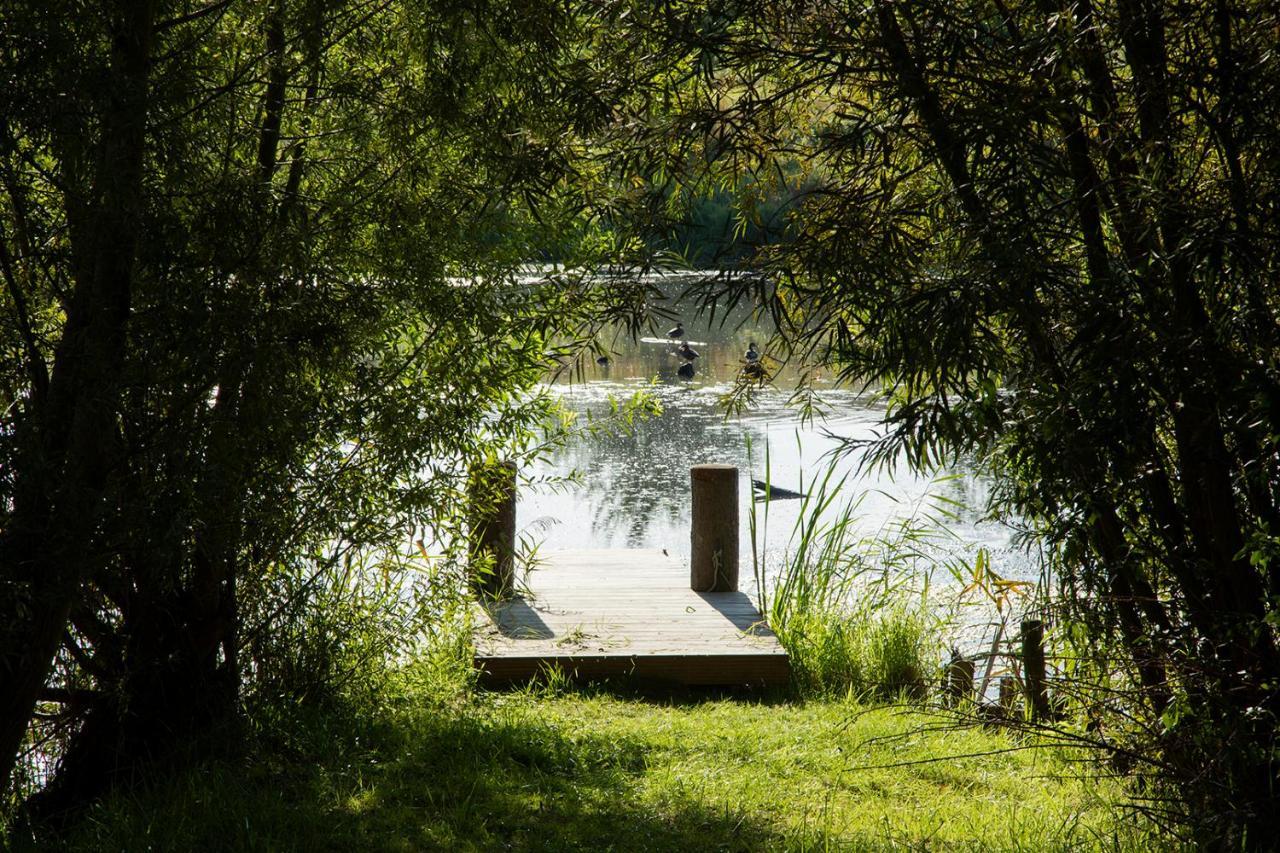 Gutshauszimmer Neu Gaarz Buitenkant foto
